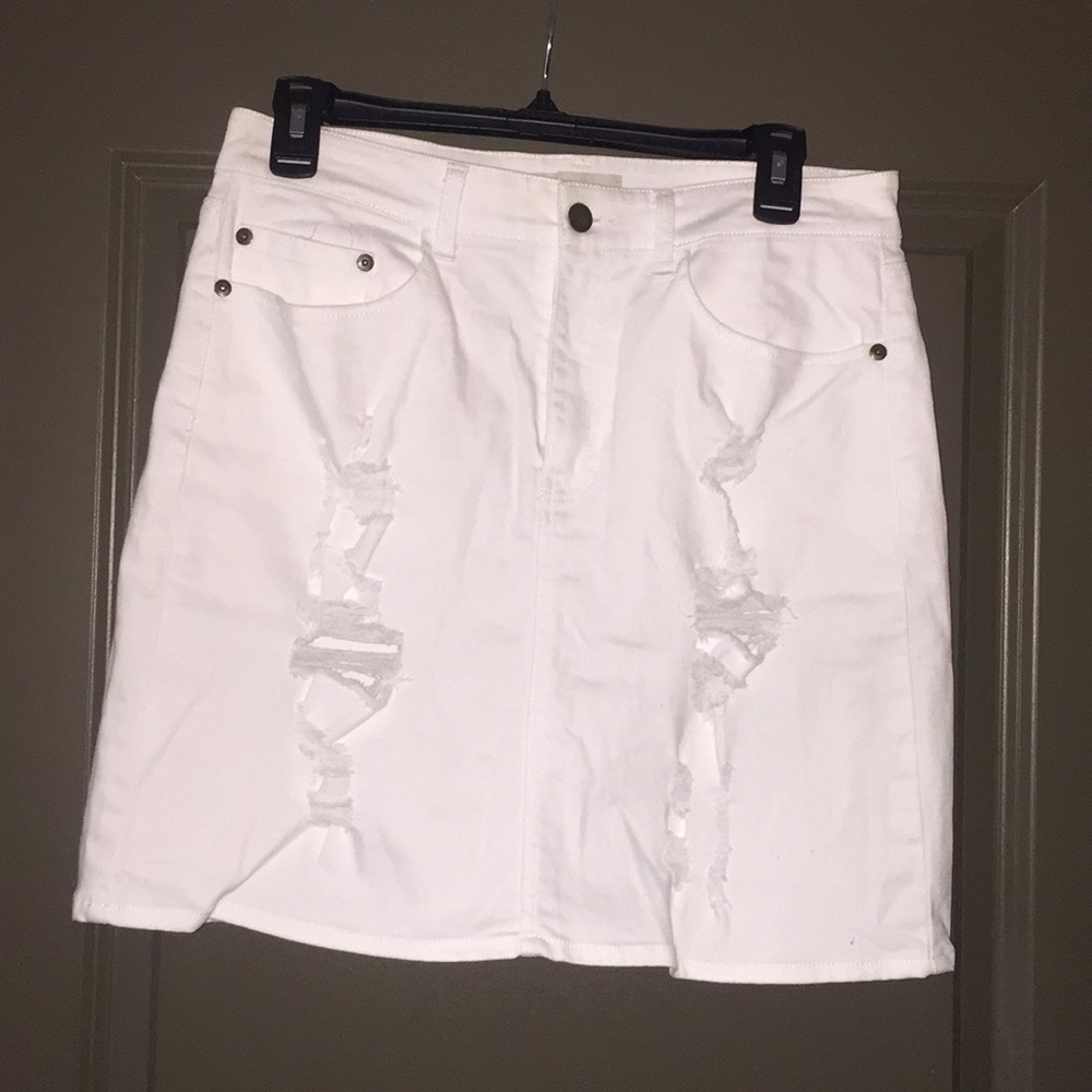 EUC distressed white denim skirt